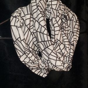 Spider Web Scarf